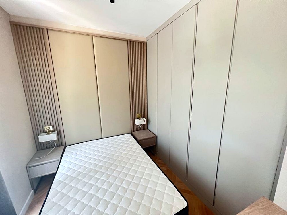 amforaproperty.com/Na prodaju jednosoban stan 37m2 sa pogledom na more u novom kompleksu Skyline Resort u Bečićima.
